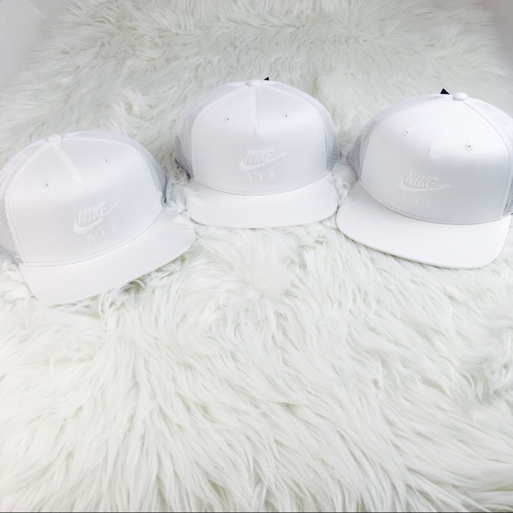 Men’s Nike Air One Size Nike Pro White Cap x 3 NWT